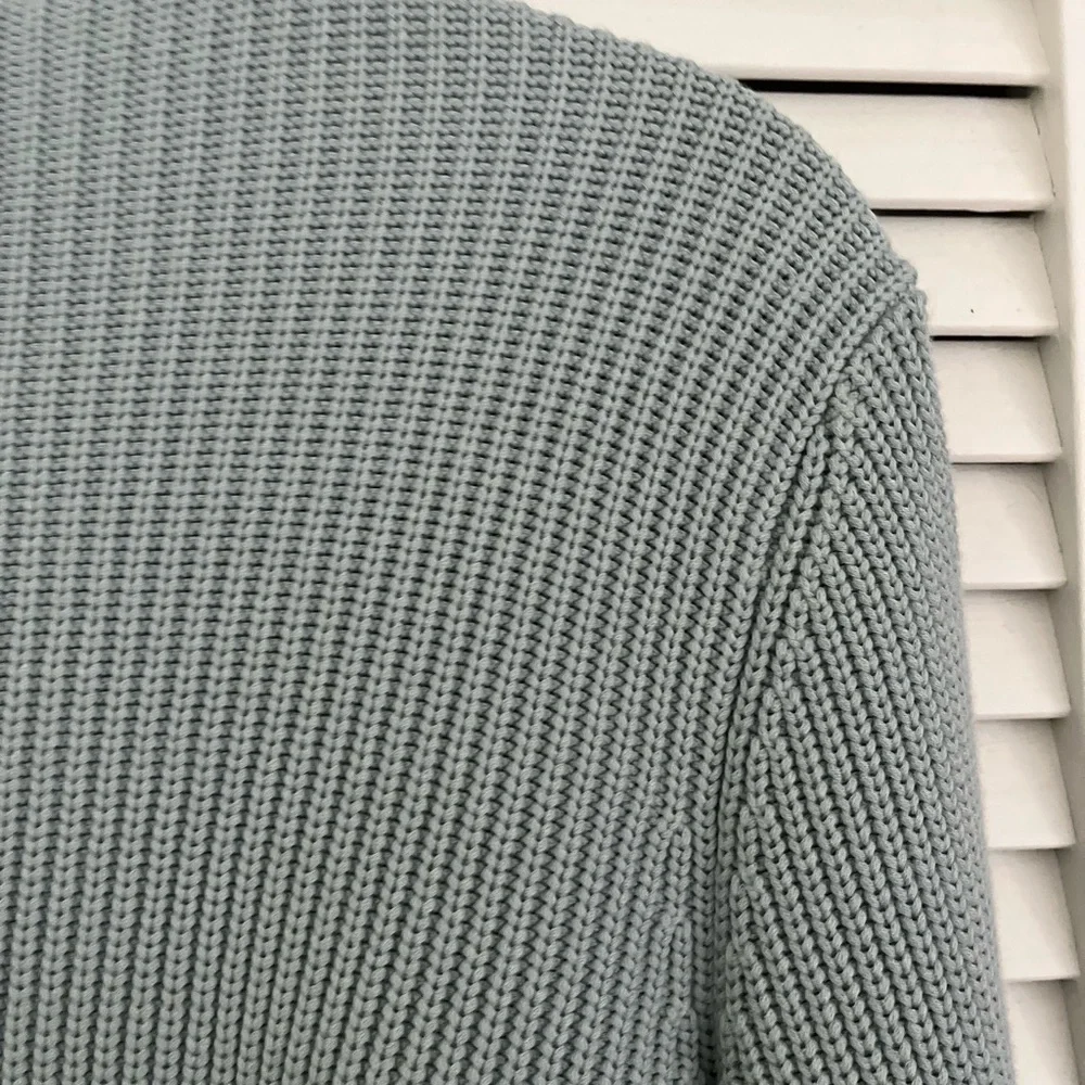 Eileen Fisher beautiful armpit